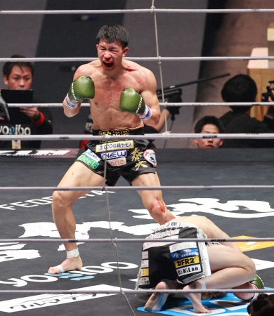 【RIZIN】元K―1王者・朝久泰央　YURAに判定勝利！ダウン応酬の激闘制す　平本蓮軍は初白星