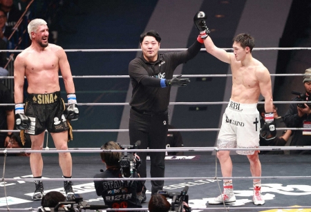 【RIZIN】安保瑠輝也　カリミアンに判定勝利！試合は大荒れ…朝倉未来軍が4勝3敗で対抗戦制す