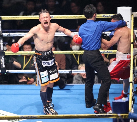 堤駿斗が元世界王者にTKOで圧勝！　世界初挑戦へ前進　井岡戦中止興行のメイン飾る