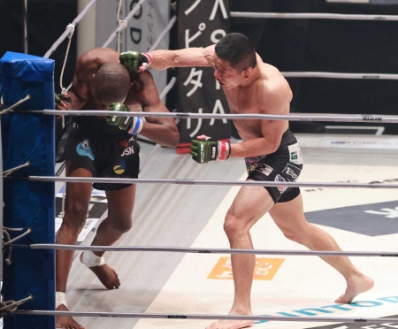 【RIZIN】フライ級王者・堀口恭司　判定で初防衛！「しょっぱい試合してしまってすいません」