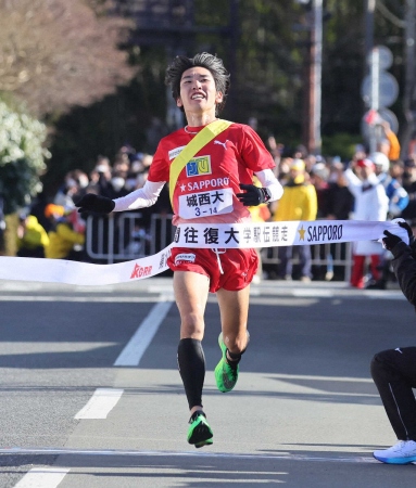 【箱根駅伝5区】城西大・斎藤将也が中継バイクに「どけ！」　ネット「カメラ邪魔すぎ」「かわいそう」