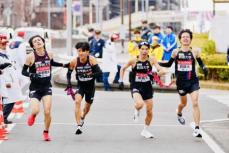 【箱根駅伝9区】青学大首位　2位・駒大　3位・国学院大　“3強”が上位占める展開に