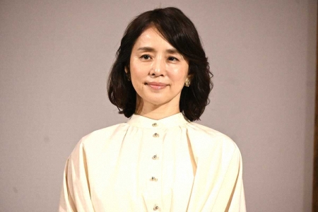 石田ゆり子の投稿にフォロワー仰天「授かり？お腹が…」「心配」経緯を説明