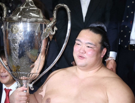 【元横綱・稀勢の里コラム】正月休みがあり調整は難しい1月場所　綱獲りのポイントに