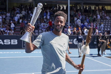 38歳132日のモンフィスがATPツアー史上最年長V達成　初優勝から20年、フェデラーの記録を更新