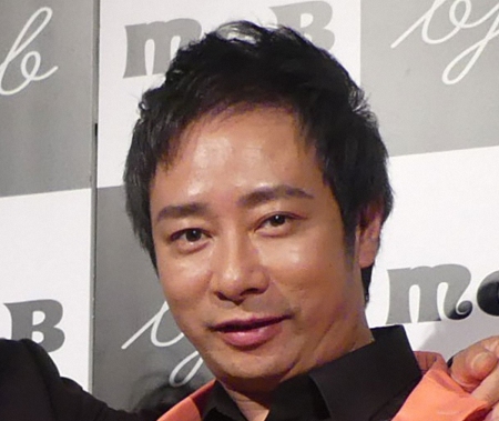 いしだ壱成「パパいつもありがとう」石田純一の誕生日に感謝　38歳下弟＆タレント妹に「家族っていいな」