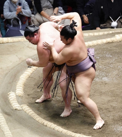 引退した横綱・照ノ富士が最後に相撲を取った相手、翔猿が劣勢をはね返して正代を送り出し5勝目