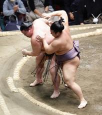 引退した横綱・照ノ富士が最後に相撲を取った相手、翔猿が劣勢をはね返して正代を送り出し5勝目