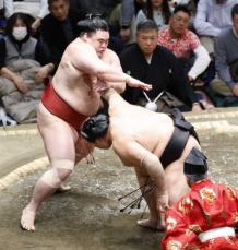 隆の勝「ポジティブ」　5連敗後に連勝　17場所ぶり三役復帰へ「がむしゃらにやりたい」