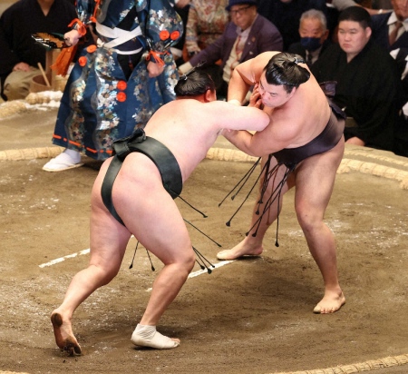 【玉ノ井親方の視点】霧島が後半のキーマンになりそう　ここから突っ走ればどうなるか分からない