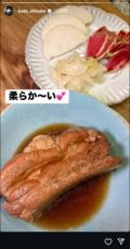 工藤静香　“じっくりグツグツ”煮込んだ手作り骨付き肉料理を公開、出来上がりは「柔らか～い」