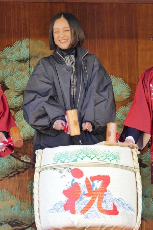 安達祐実　浅草神社で地元愛をアピール　「大河ドラマ館」オープニングセレモニー