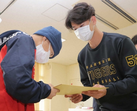 阪神・山田　令和の牛若丸になる　“平成の牛若丸”鳥谷氏もスター性を評価　名遊撃手の道を歩む