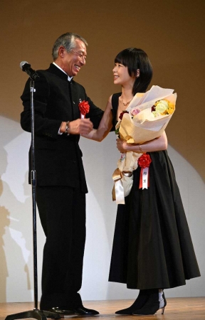 柳葉敏郎　「やりよったな」“愛娘”趣里のエランドール賞新人賞に万感「最高のご褒美やね」