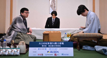 【王将戦】藤井王将VS永瀬九段　永瀬九段はinゼリー3個を飲み干す　第3局第2日ドキュメント