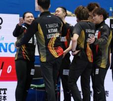 【カーリング】男子のロコ・ソラーレが決勝進出！連続スチールで逆転　女子ロコほうふつの勝負強さ