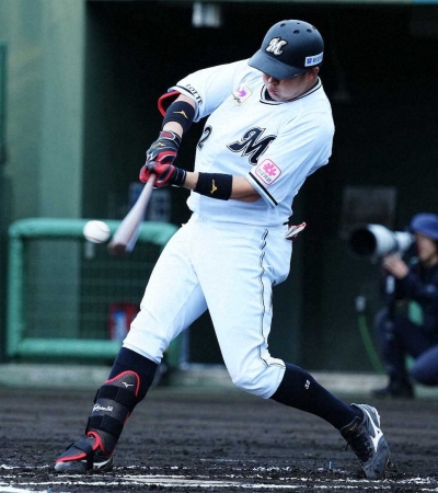 ロッテ佐藤がライブBPでチーム1号　現役ドラフトで移籍加入の石垣は4安打