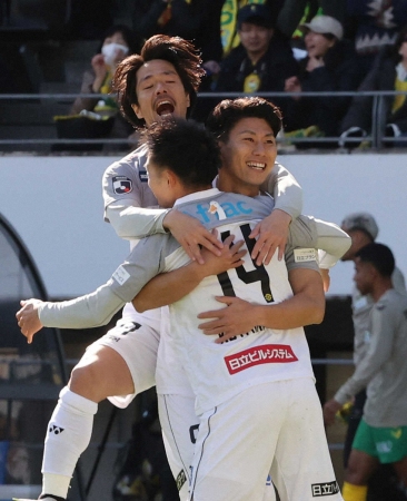 柏　ちばぎん杯3発快勝!　3点目演出のFW細谷「今季のサッカーは日本代表と似てる部分ある」