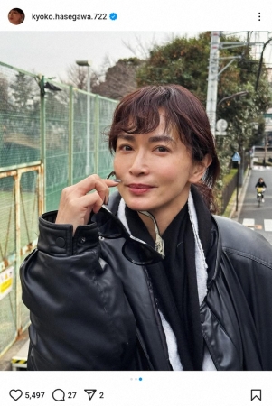 長谷川京子　ハイブラバッグを合わせた愛犬との“お散歩コーデ”に「めっちゃカッコイイ」「すげ～わ」