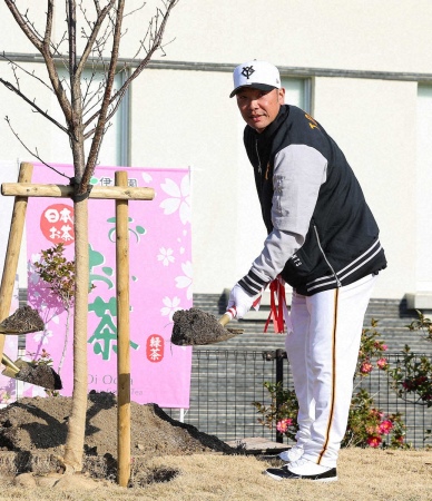 巨人・阿部監督　紅白戦計7失策に苦言「凡ミス多い。どう反省してやらないようにするか」