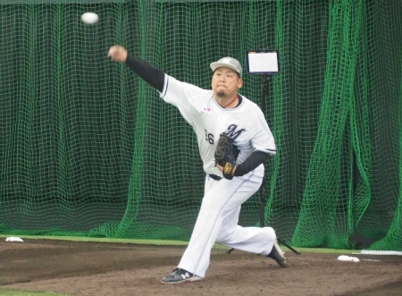 ロッテ・沢田 背番号54に 「ジョニー」黒木コーチの現役時代の番号継承