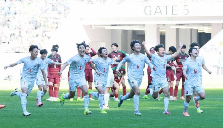 高校サッカー】神村学園 夏冬連覇へPK戦制す FW日高「最高」同点弾 12