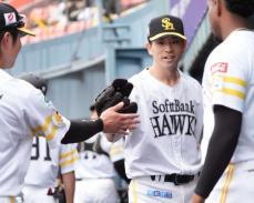 ソフトバンク・大関友久 ワインドアップ26年型新投法で貫禄の2回完全