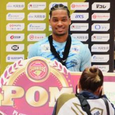 SVリーグ】サントリーが28連勝 北海道に天皇杯の借りを返す 途中出場の