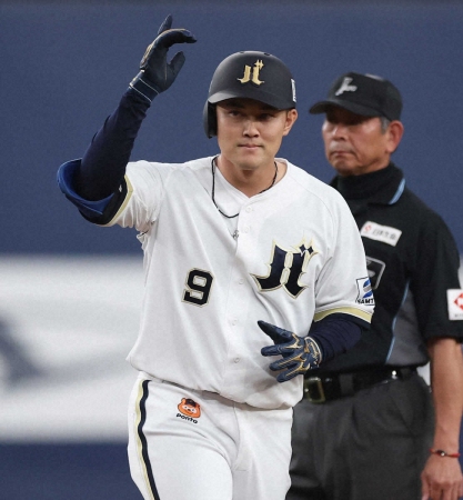 オリックス野口智哉 先発起用に応える先制打 幼少期の意外なルーツ