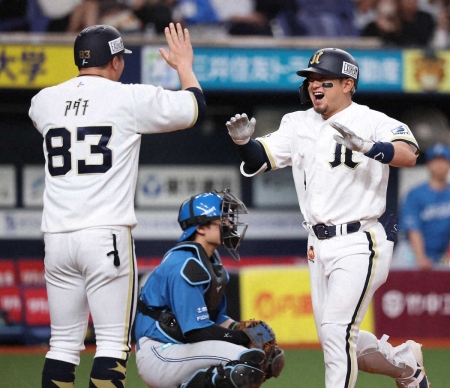 オリックス・森友哉 逆転3ラン＆ソロ「めちゃくちゃうまいこと打てまし