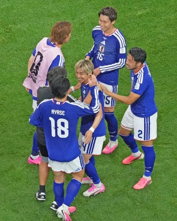 W杯】伊東純也 右CKから劇的同点弾演出「大地のゴールだったので