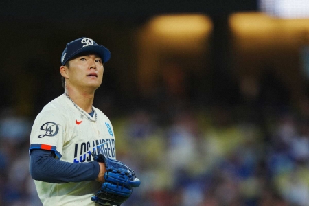 ドジャース山本由伸 5回まで6安打3失点 自身&チーム5連勝懸かる