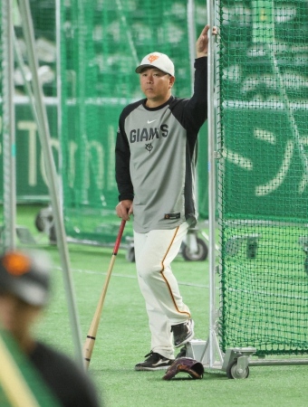 Yomiuri Giants battery coach Kazunari Sanematsu to leave after this season