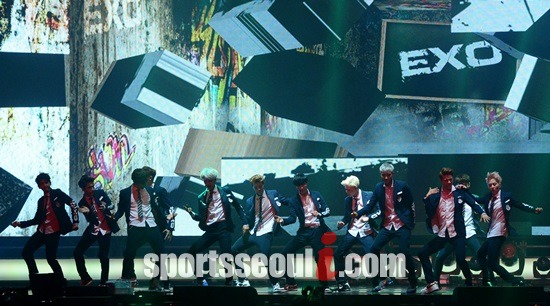 EXO、7日0時に新曲「Overdose」MVを公開！