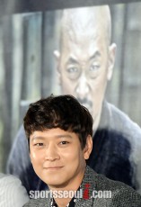 “4年ぶりの復帰” カン・ドンウォン、なぜ映画「群盗」を選択したのか？！