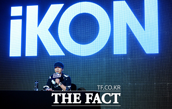 [Photo] YGヤン・ヒョンソク、新しいボーイズグループ名は「iKON」