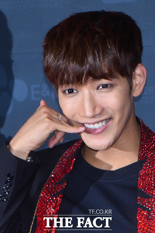 2PMのJun.K、CD買いだめと関連したつぶやきで波紋が広がる