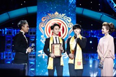 EXO、中国音楽授賞式で“グローバル最高人気グループ賞”を受賞！