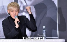[Photo] EXO タオ、「力のあるファイト」