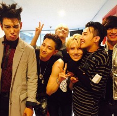 BIGBANG＆ヒョンスン、6人組を連想させる「友情ショット」