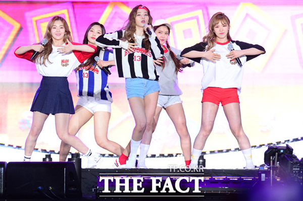 [Photo] Red Velvet「ONE K CONCERT」でラブリーを全開！