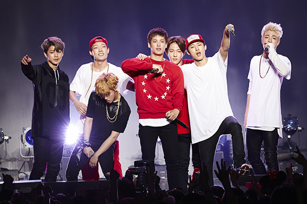 YG新人iKON、日本初のファンミで2万6千人！来年1月はデビューアルバム発表へ