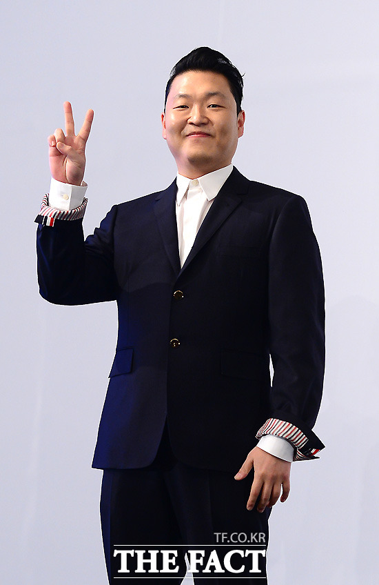 “カムバック” PSY、JYJ ジュンスを絶賛！「彼の歌声は清らかで切ない」