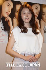 女優ハン・ヒョジュ、日本でフォトブック発売…会見「ファンのために作った」