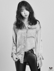 元2NE1のMINZY、公式Facebookをオープン！新しいプロフィール写真も公開