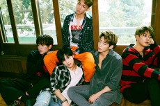 SHINee、バラードタイトルは「Tell Me What To Do」