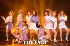 TWICE、EXO-CBXを抑えて1位に！