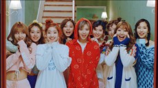 TWICE、新曲「Knock Knock」のMVティーザー解禁