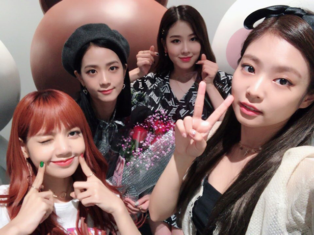 BLACKPINK、二日連続でオリコンデイリーCDアルバムランキング1位を獲得！