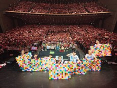 iKON、デビュー3周年を東京国際フォーラム公演で超満員のファンと祝福！